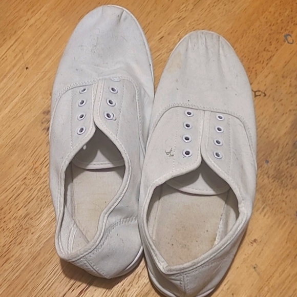 Shoes - White Casual Shoes